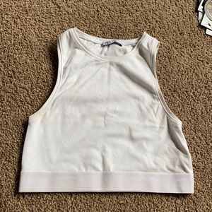 Zara M basic white crop tank
